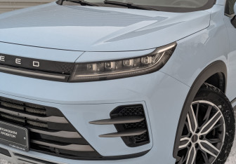 Подержанный автомобиль Exeed LX 2023 года (17 фото)