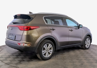 Подержанный автомобиль Kia Sportage 2018 года (5 фото)