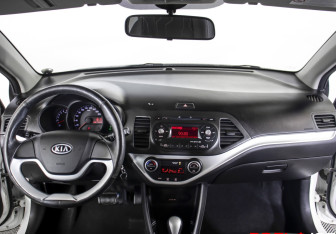 Подержанный автомобиль Kia Picanto 2012 года (12 фото)