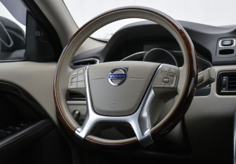 Подержанный автомобиль Volvo XC70 2012 года (12 фото)
