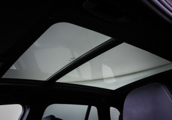 Подержанный автомобиль BMW X5 2022 года (17 фото)
