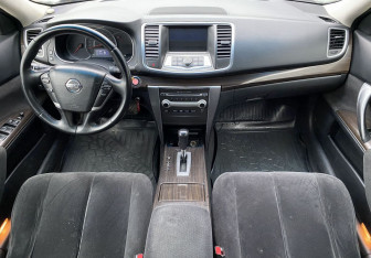 Подержанный автомобиль Nissan Teana 2012 года (10 фото)