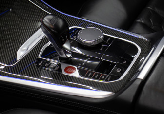 Подержанный автомобиль BMW X5 M 2021 года (25 фото)