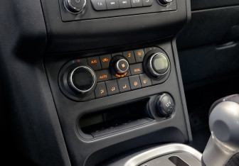 Подержанный автомобиль Nissan Qashqai 2013 года (25 фото)