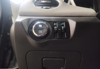 Подержанный автомобиль Chevrolet Cruze Hatchback 2012 года (16 фото)