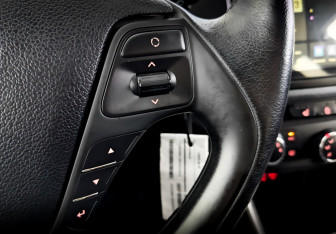 Подержанный автомобиль Kia Ceed Wagon 2017 года (28 фото)