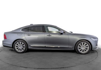 Подержанный автомобиль Volvo S90 2019 года (4 фото)