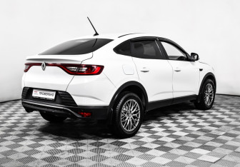 Подержанный автомобиль Renault Arkana 2021 года (5 фото)