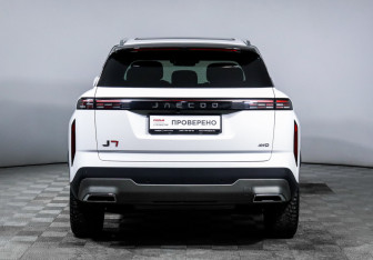 Подержанный автомобиль Jaecoo J7 2023 года (6 фото)