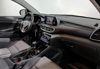 Подержанный автомобиль Hyundai Tucson 2020 года (13 фото)