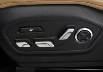 Подержанный автомобиль Hyundai Santa Fe 2024 года (20 фото)