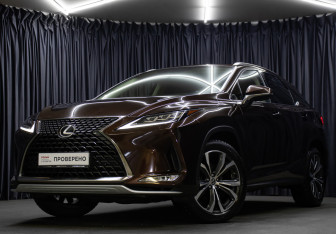 Подержанный автомобиль Lexus RX 2021 года (24 фото)