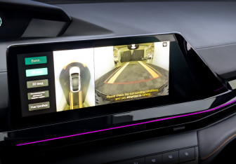 Подержанный автомобиль Changan UNI-V 2024 года (30 фото)