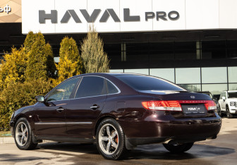 Подержанный автомобиль Hyundai Grandeur 2007 года (5 фото)