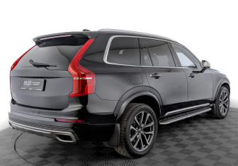 Подержанный автомобиль Volvo XC90 2017 года (5 фото)