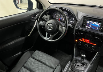 Подержанный автомобиль Mazda CX-5 2012 года (11 фото)
