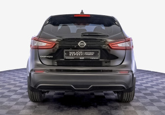 Подержанный автомобиль Nissan Qashqai 2022 года (6 фото)