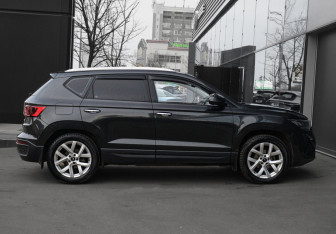 Подержанный автомобиль Jetta VS5 2023 года (4 фото)