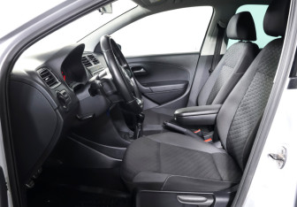 Подержанный автомобиль Volkswagen Polo Sedan 2018 года (15 фото)