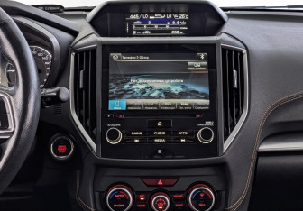Подержанный автомобиль Subaru XV 2018 года (17 фото)