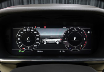 Подержанный автомобиль Land Rover Range Rover Sport 2018 года (13 фото)
