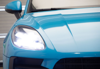 Подержанный автомобиль Porsche Macan 2020 года (35 фото)