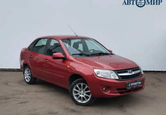 Подержанный автомобиль LADA (ВАЗ) Granta Sedan 2013 года (3 фото)
