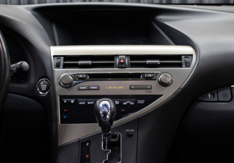 Подержанный автомобиль Lexus RX 2013 года (15 фото)