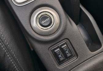 Подержанный автомобиль Mitsubishi Outlander 2015 года (17 фото)