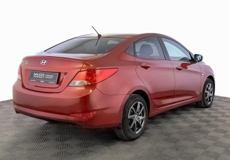 Подержанный автомобиль Hyundai Solaris Sedan 2016 года (5 фото)