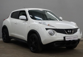 Подержанный автомобиль Nissan Juke 2011 года (3 фото)