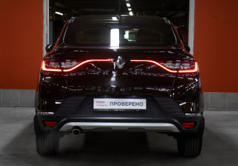 Подержанный автомобиль Renault Arkana 2020 года (6 фото)