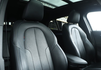 Подержанный автомобиль BMW X2 2018 года (14 фото)