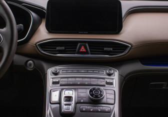 Подержанный автомобиль Hyundai Santa Fe 2021 года (14 фото)