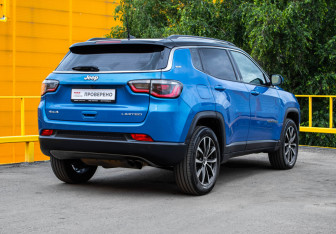 Подержанный автомобиль Jeep Compass 2019 года (4 фото)
