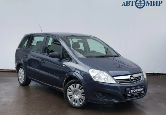 Подержанный автомобиль Opel Zafira Compactvan 2008 года (3 фото)