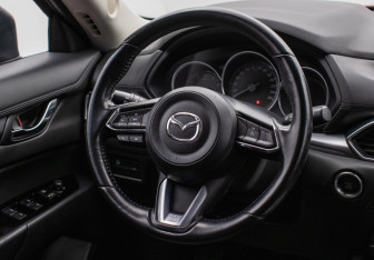 Подержанный автомобиль Mazda CX-5 2021 года (15 фото)