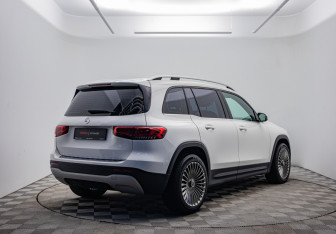 Подержанный автомобиль Mercedes-Benz GLB 2021 года (5 фото)