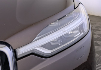 Подержанный автомобиль Volvo XC60 2020 года (11 фото)