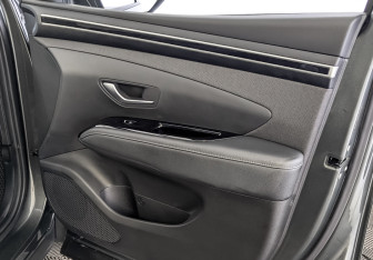 Подержанный автомобиль Hyundai Tucson 2023 года (24 фото)