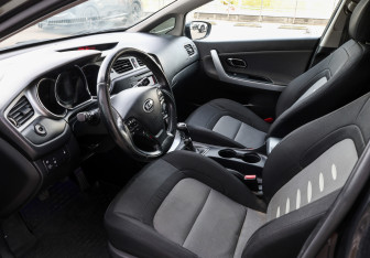 Подержанный автомобиль Kia Ceed Wagon 2014 года (15 фото)