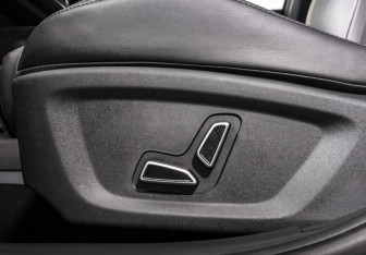 Подержанный автомобиль Changan UNI-V 2023 года (21 фото)