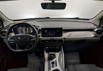 Подержанный автомобиль Geely Coolray 2022 года (22 фото)