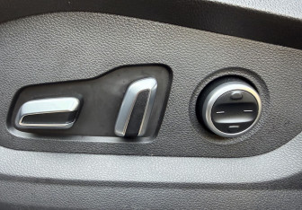 Подержанный автомобиль Chery Tiggo 8 Pro Max 2023 года (14 фото)