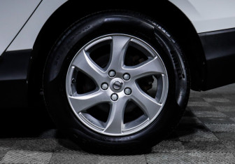 Подержанный автомобиль Volvo V40 Cross Country 2017 года (15 фото)