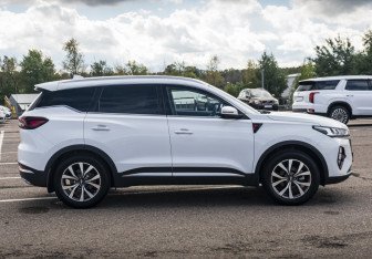 Подержанный автомобиль Chery Tiggo 7 Pro Max 2023 года (4 фото)