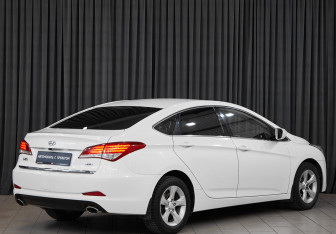 Подержанный автомобиль Hyundai i40 Sedan 2013 года (4 фото)