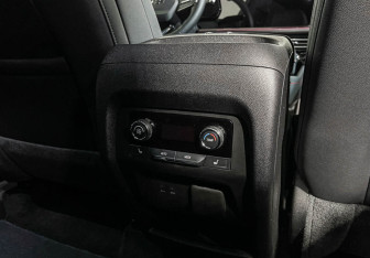 Подержанный автомобиль Chevrolet Traverse 2024 года (23 фото)