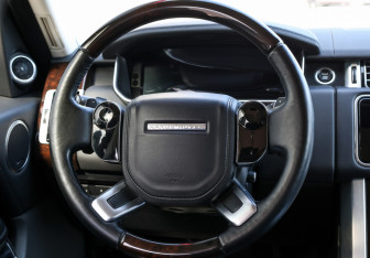 Подержанный автомобиль Land Rover Range Rover 2021 года (17 фото)