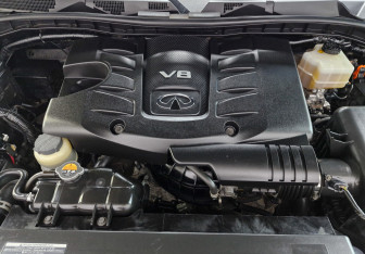 Подержанный автомобиль Infiniti QX80 2019 года (9 фото)